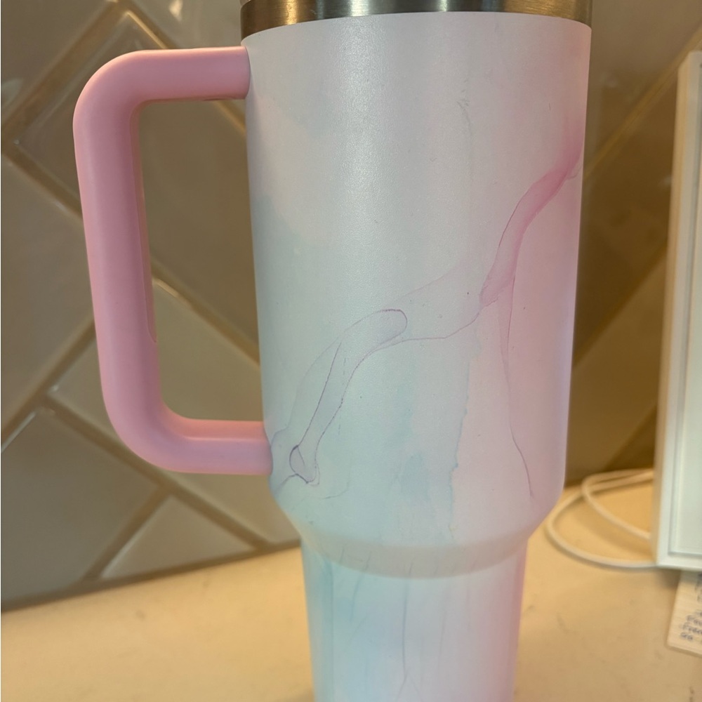 Gently used Stanley Watercolor Tulle limited edition tumbler - Picture 3 of 7